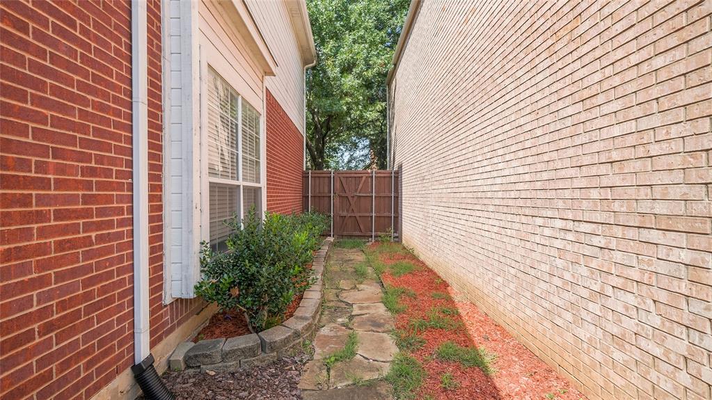 Courtyards At Russell Creek Ph 1 - Residential Lease