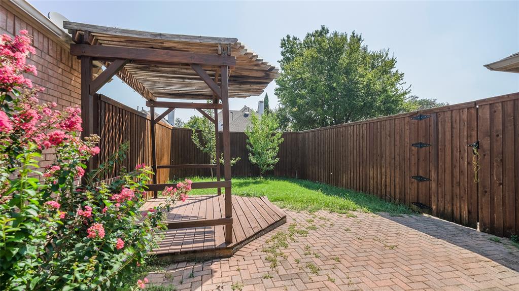 Courtyards At Russell Creek Ph 1 - Residential Lease