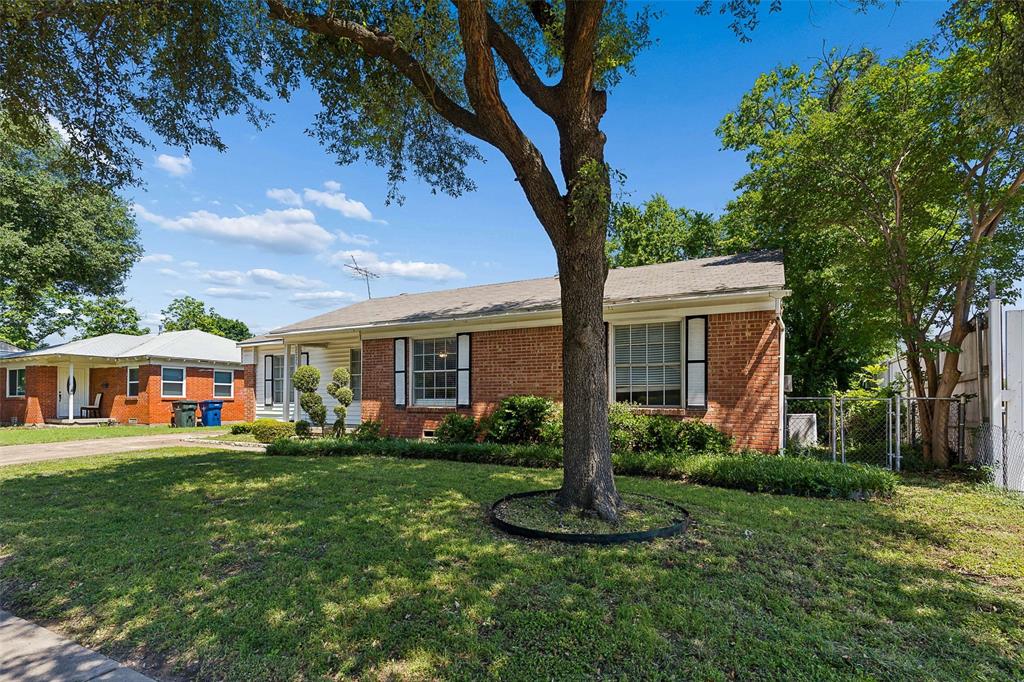 Great investment opportunity with tons of potential! This 3 bedroom, 2 bathroom home features a spacious open floorplan and only needs mainly cosmetic updates to really shine. Major systems including the roof, HVAC, plumbing, and foundation are all believed to be in good working condition, giving investors peace of mind. Enjoy the large covered back patio overlooking a spacious backyard — perfect for entertaining or future outdoor upgrades. Whether you're looking for a fix-and-flip, rental property, or your next project, this home offers solid bones and endless possibilities.