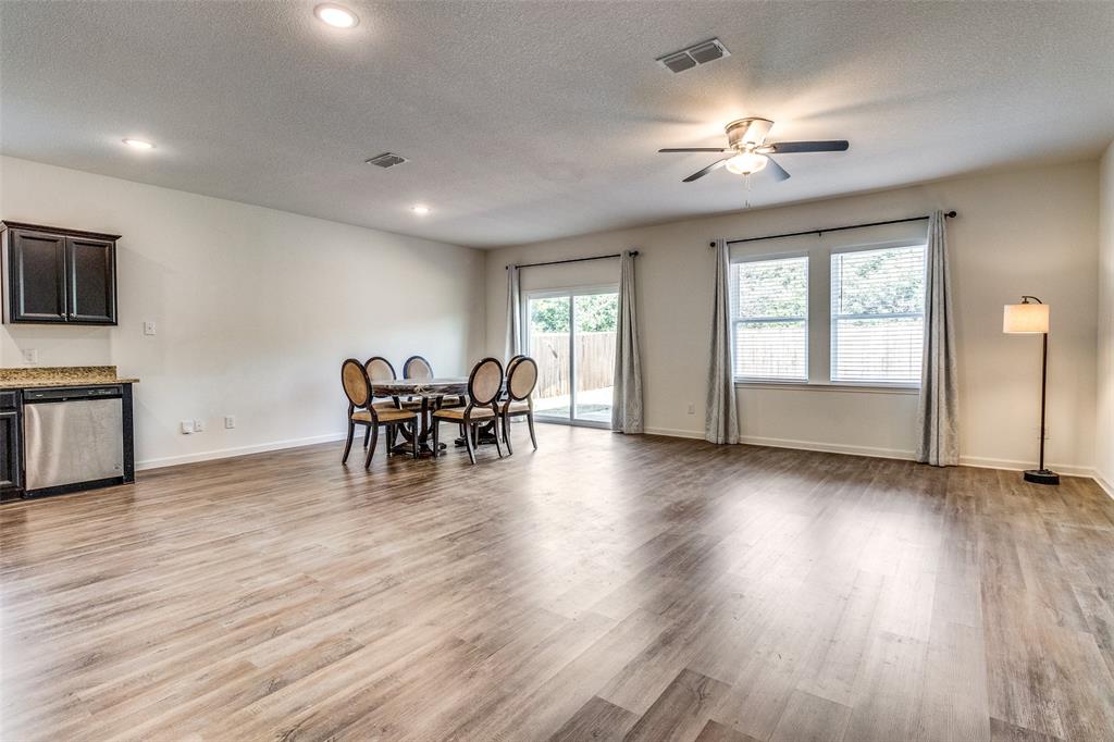 Sweetwater Crossing Ph II - Residential Lease