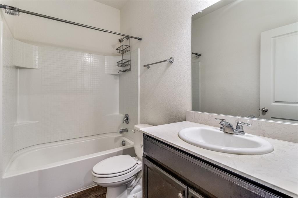 Sweetwater Crossing Ph II - Residential Lease