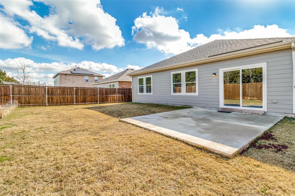 Sweetwater Crossing Ph II - Residential Lease