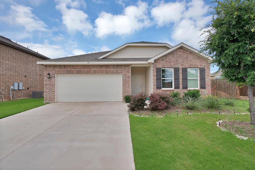 Location! Location! Location!....
Welcome home! This beautiful three year old home offers the perfect blend of modern living and convenience. Located directly across from the Texas School Of Arts, minutes from Winn Place Park and quick access to major Highway 820. This home also offers incredible curb appeal, an open-concept perfect for entertaining, and a spacious backyard with plenty of room to enjoy those nice summer cookouts. 
For added piece of mind, the builder's foundation warranty is still active. Wether you are looking for your first home or your next chapter, this home checks all the boxes!