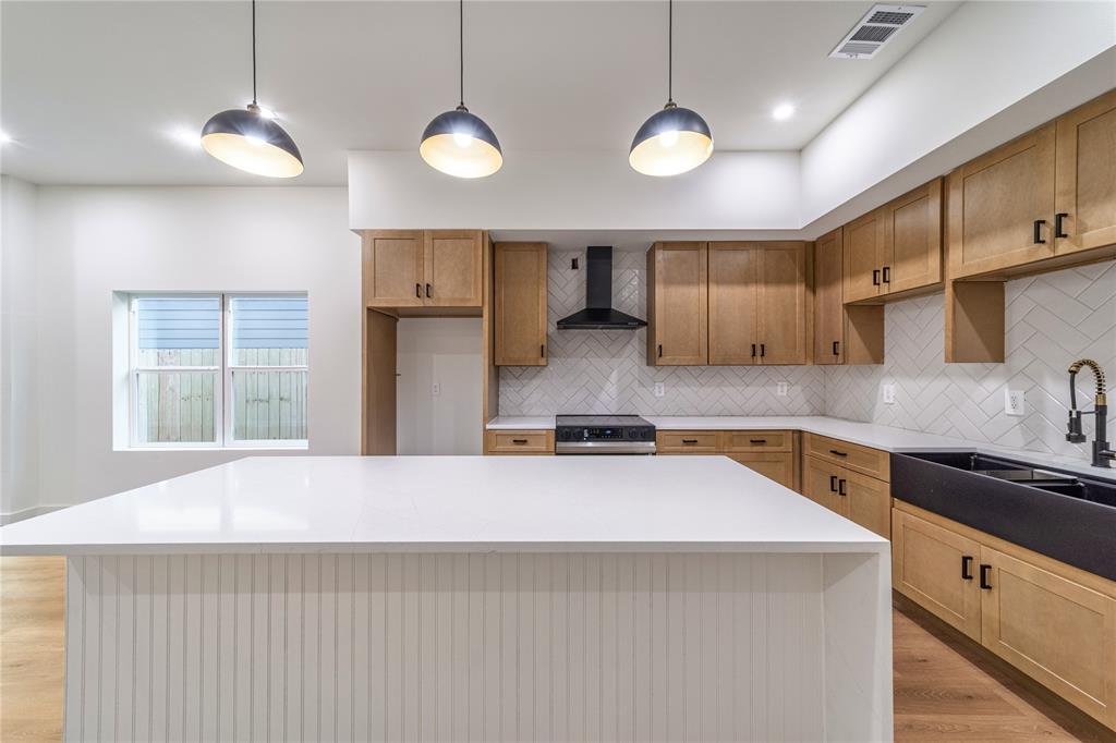 Cedar Crest Bus Center - Residential