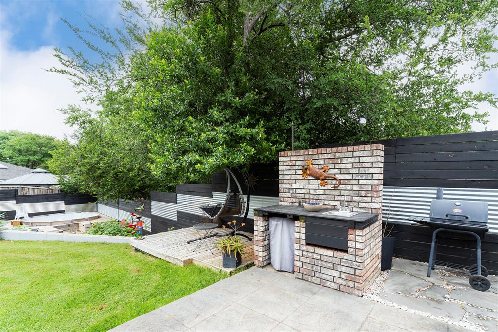 Bentley Village Add - Residential