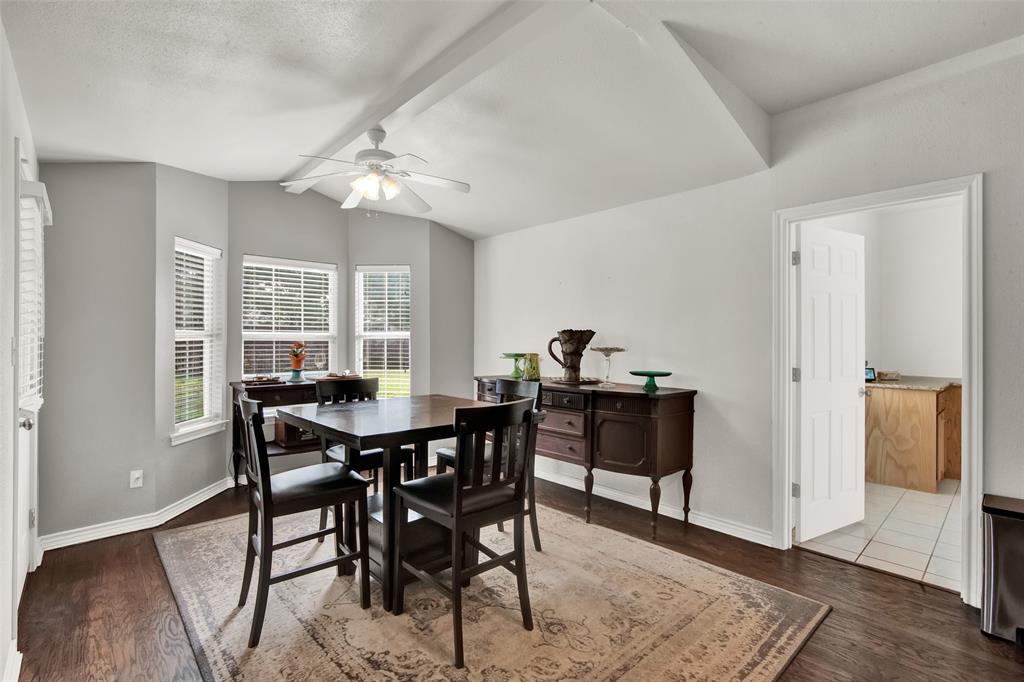 Brandon V Lake Living - Residential