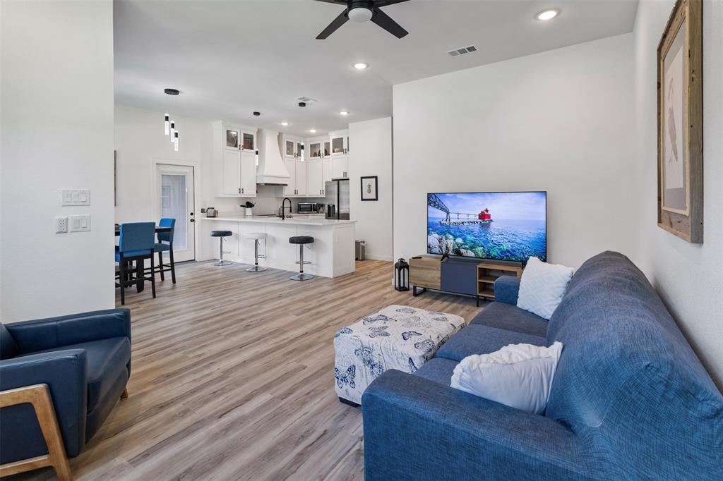 Del Mar Sub - Residential