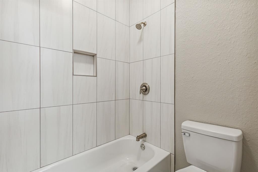 - - Residential Lease