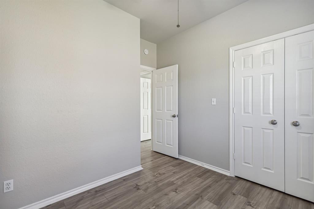 - - Residential Lease