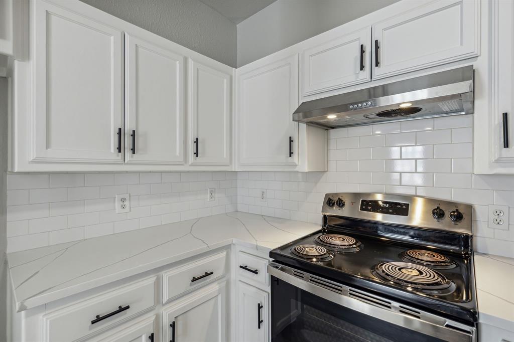 - - Residential Lease