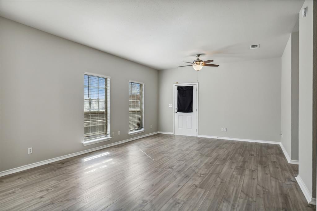 - - Residential Lease