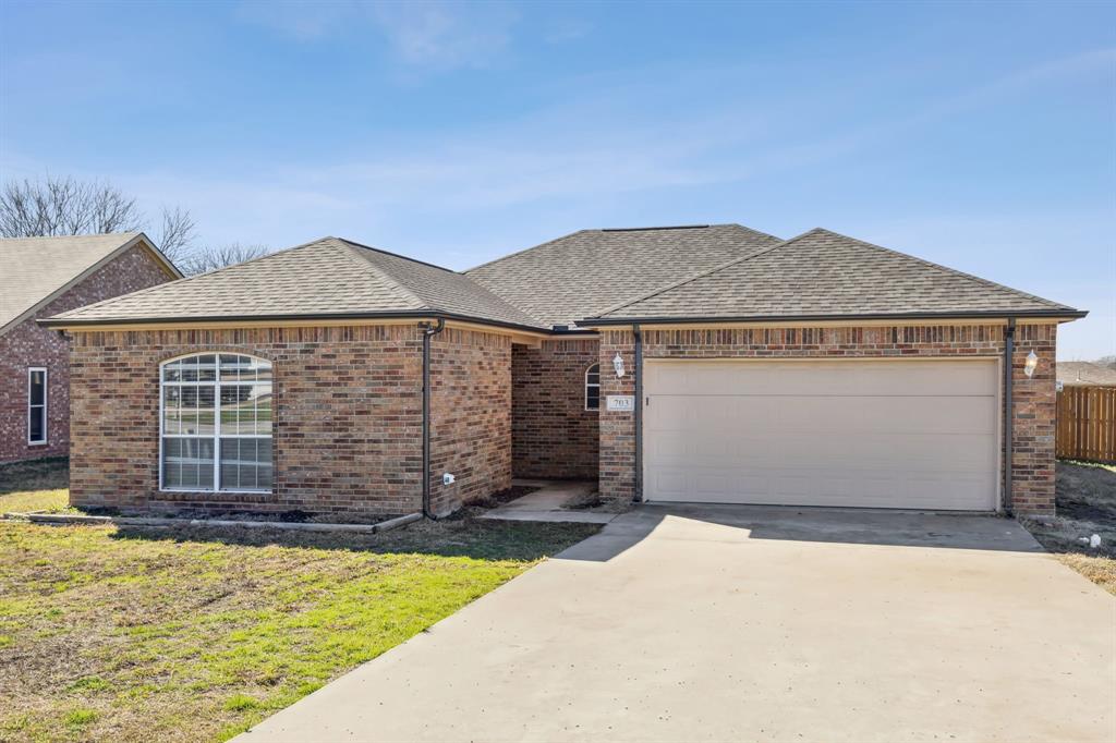 - - Residential Lease