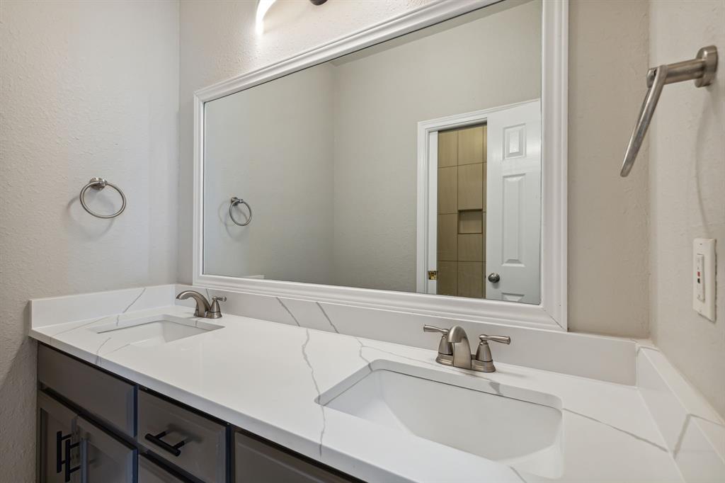 - - Residential Lease