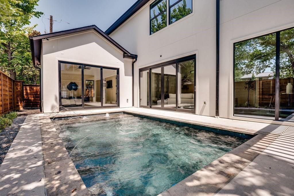 Linwood Place - Residential