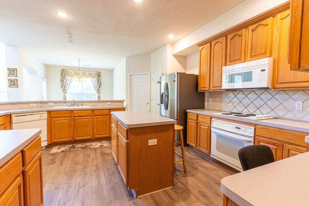 Legend Crest Ph IV - Residential