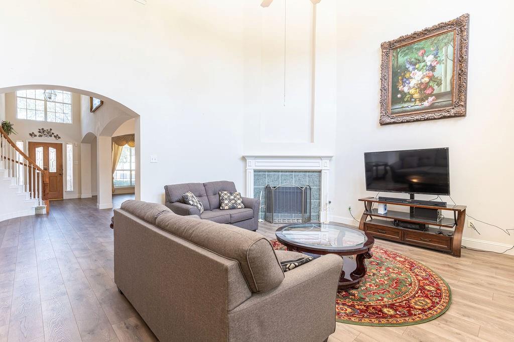 Legend Crest Ph IV - Residential