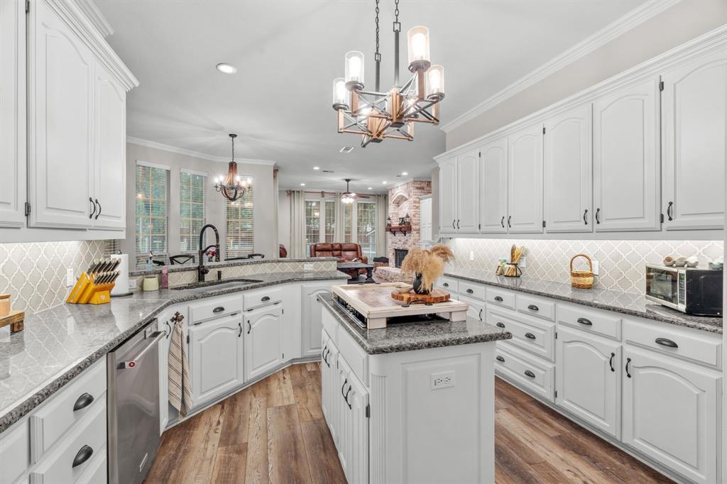 Shadow Wood Estates - Residential