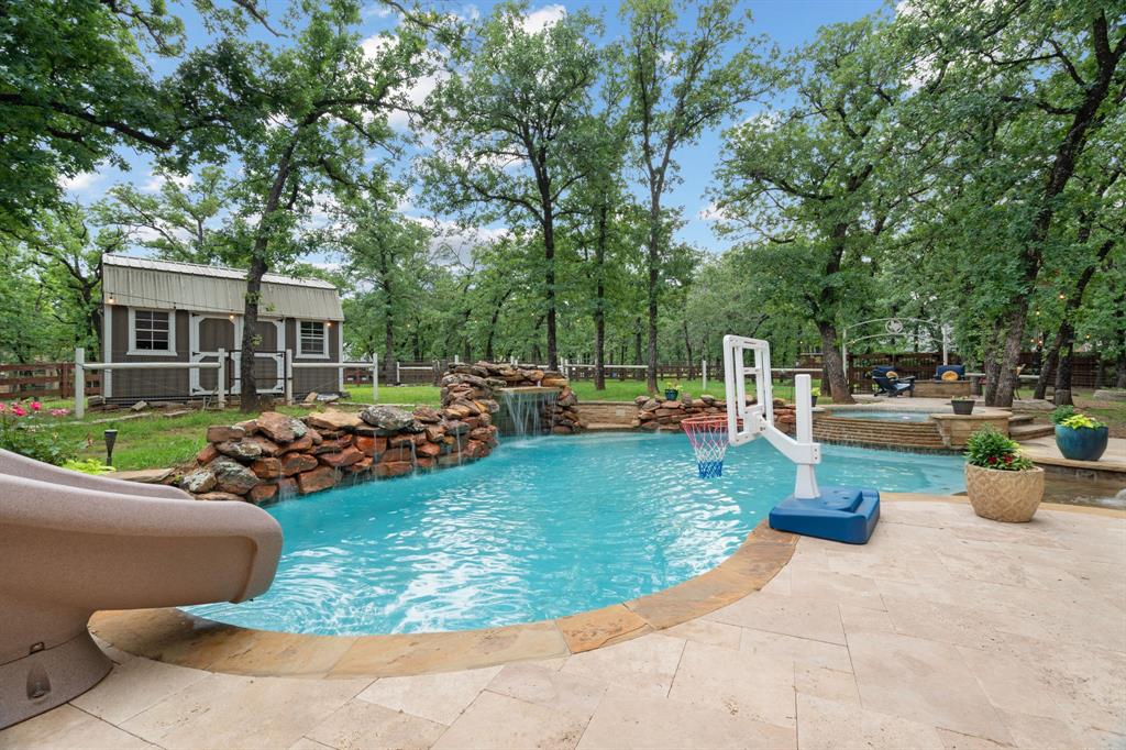 Shadow Wood Estates - Residential