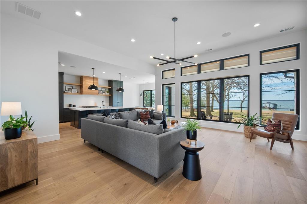 The Shores On Richland Chamb - Residential