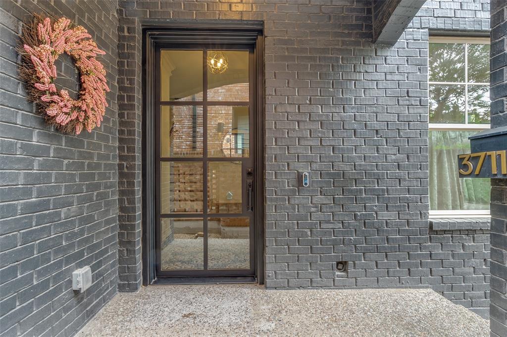 Granada Place - Residential