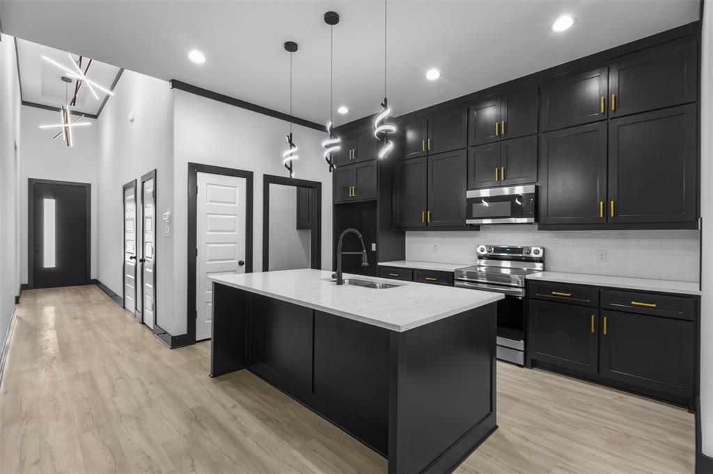 ARCADIA GARDENS - Residential