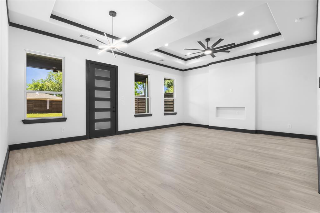 ARCADIA GARDENS - Residential