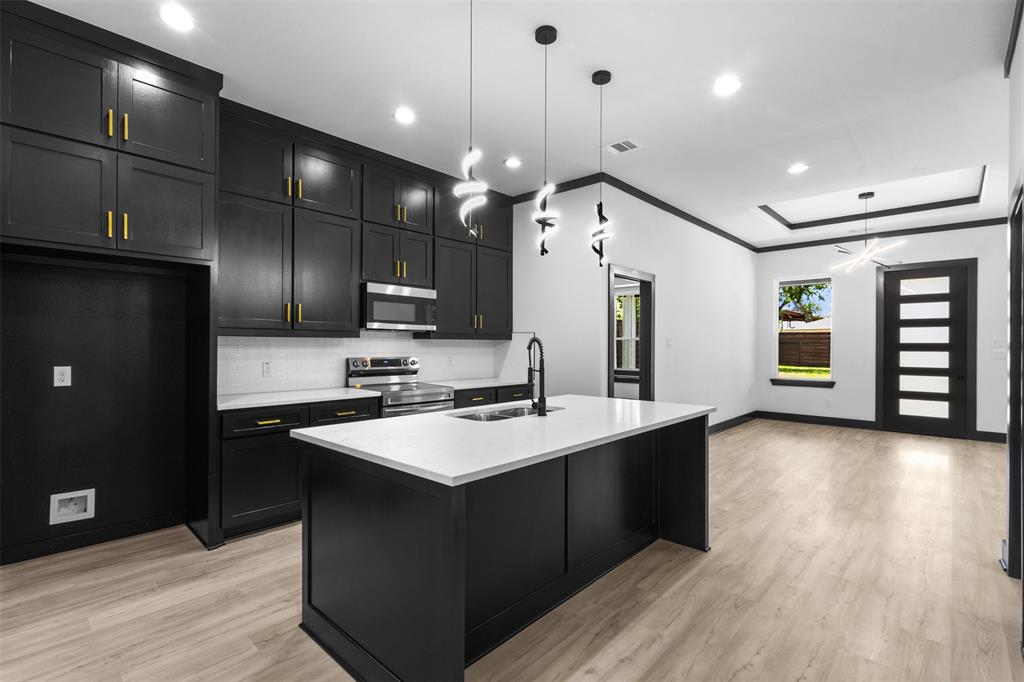 ARCADIA GARDENS - Residential