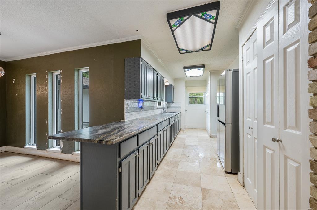 Twin Cove Estate - Residential