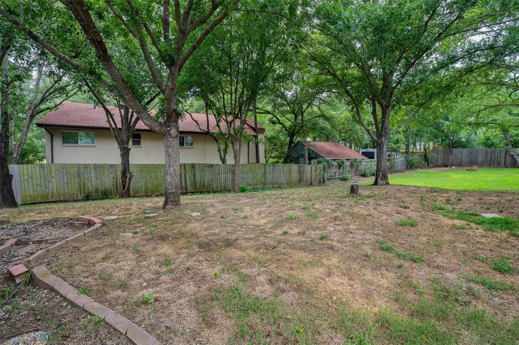 Twin Cove Estate - Residential