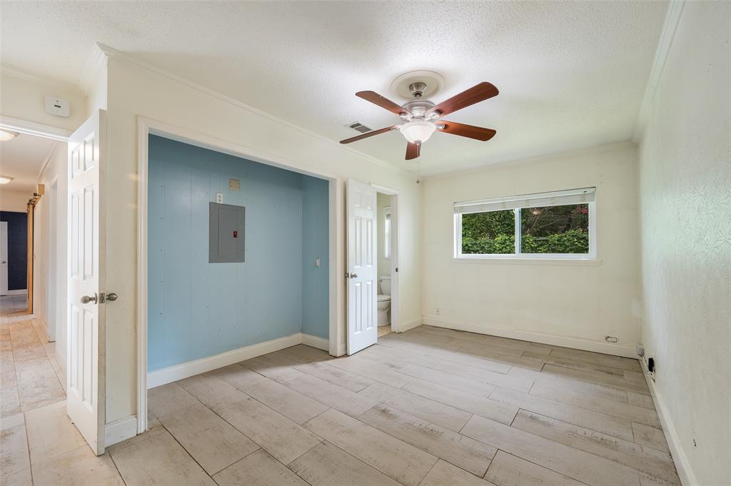 Twin Cove Estate - Residential
