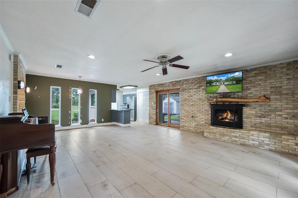 Twin Cove Estate - Residential