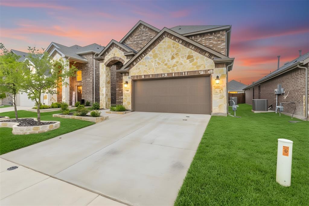 Anna Crossing Villas - Residential