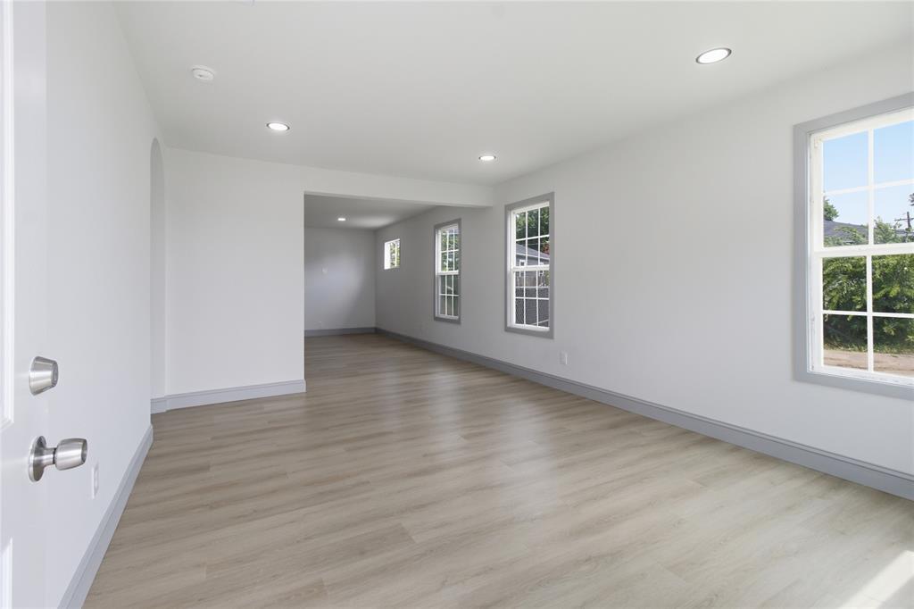 Ellington Park - Residential