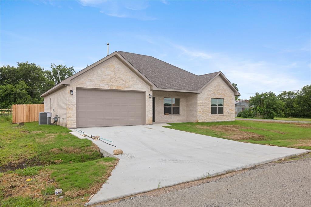 BANKS LACKEY STREET - Residential