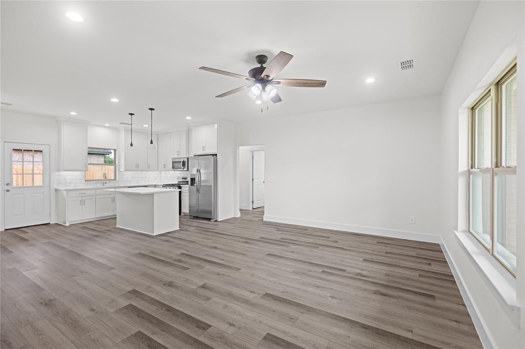 BANKS LACKEY STREET - Residential