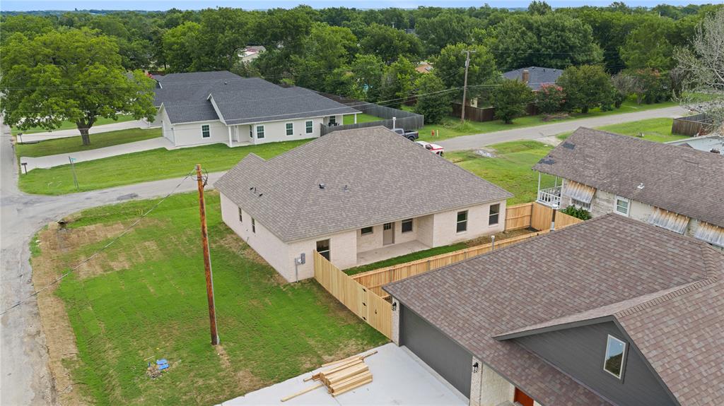 BANKS LACKEY STREET - Residential