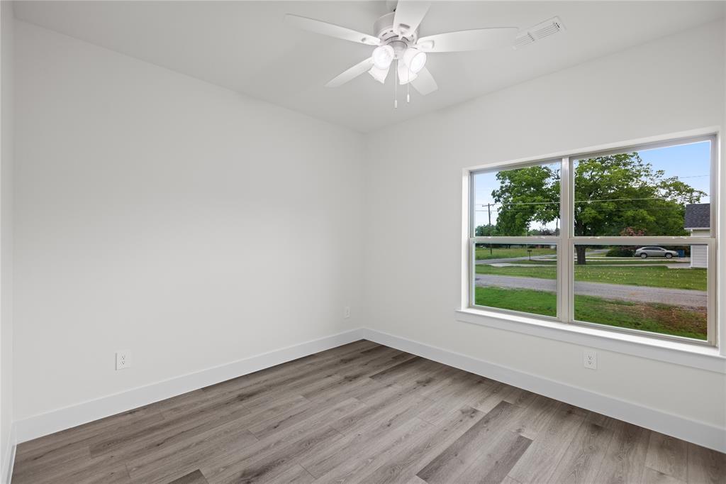 BANKS LACKEY STREET - Residential