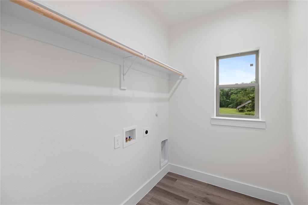 BANKS LACKEY STREET - Residential