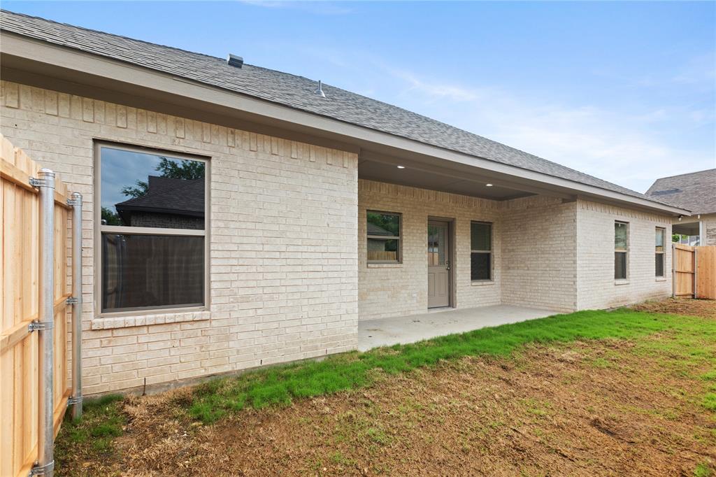BANKS LACKEY STREET - Residential