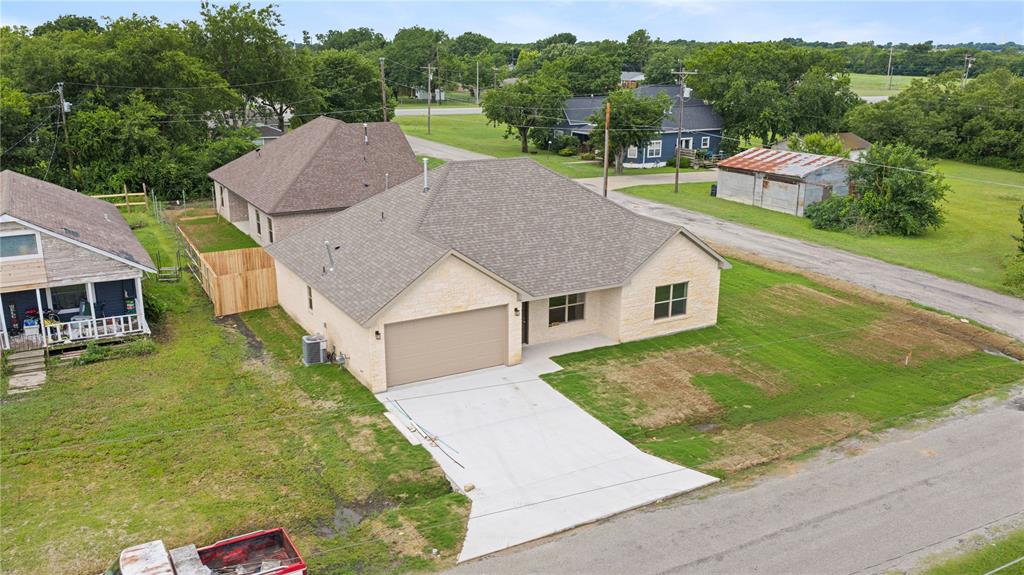 BANKS LACKEY STREET - Residential