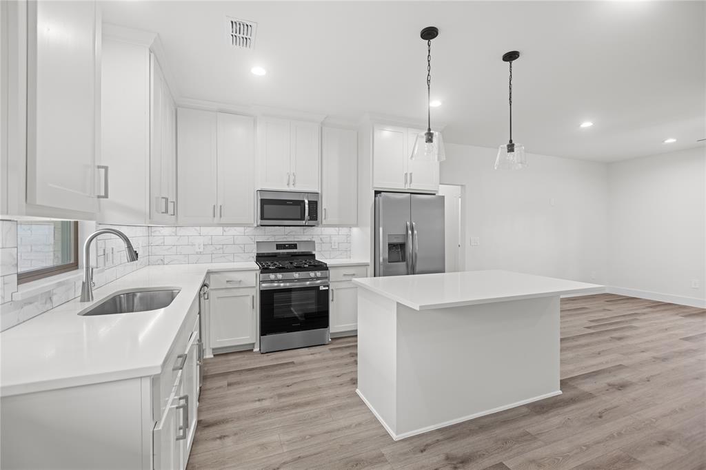 BANKS LACKEY STREET - Residential