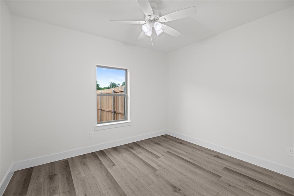 BANKS LACKEY STREET - Residential