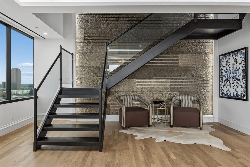 Centrum Condo - Residential