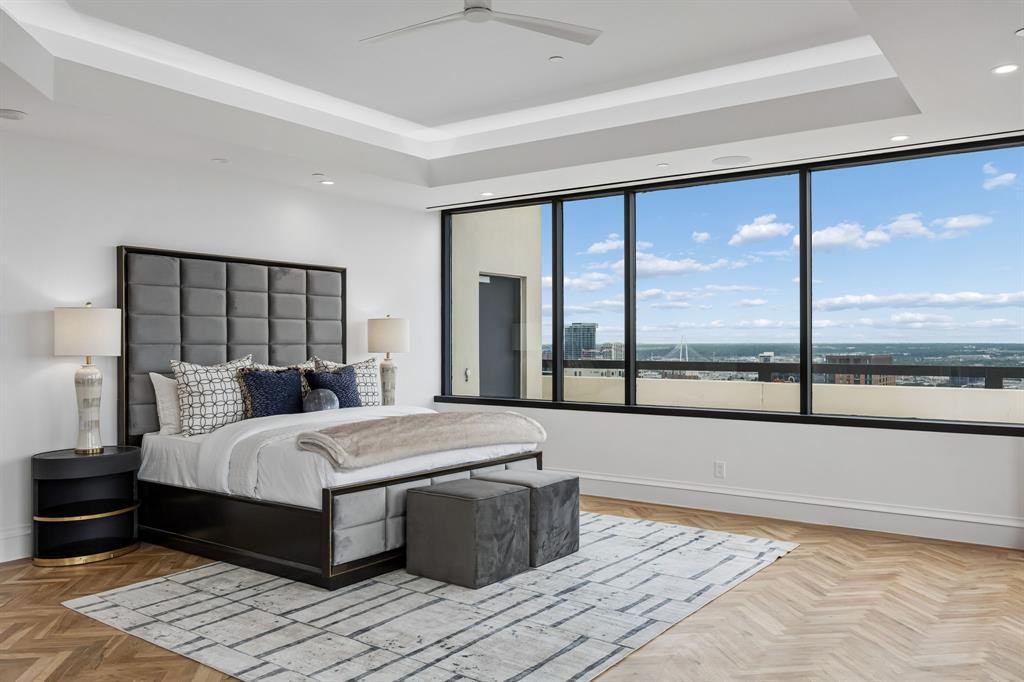 Centrum Condo - Residential