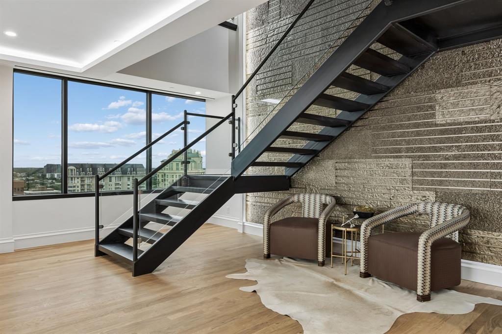 Centrum Condo - Residential