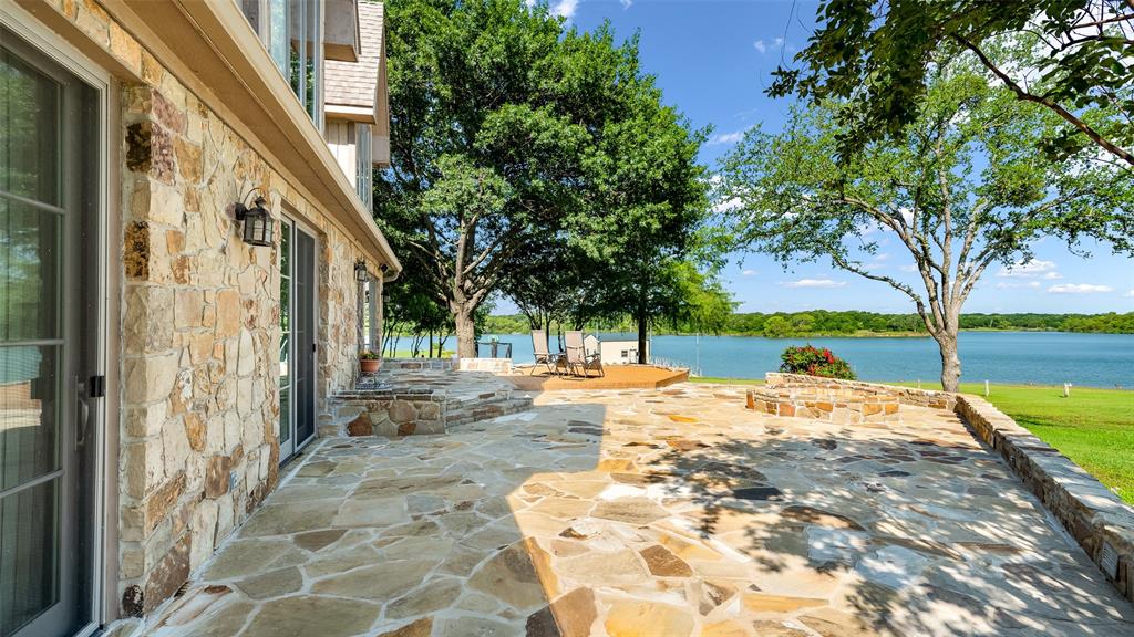 Dm Cule - Residential Income