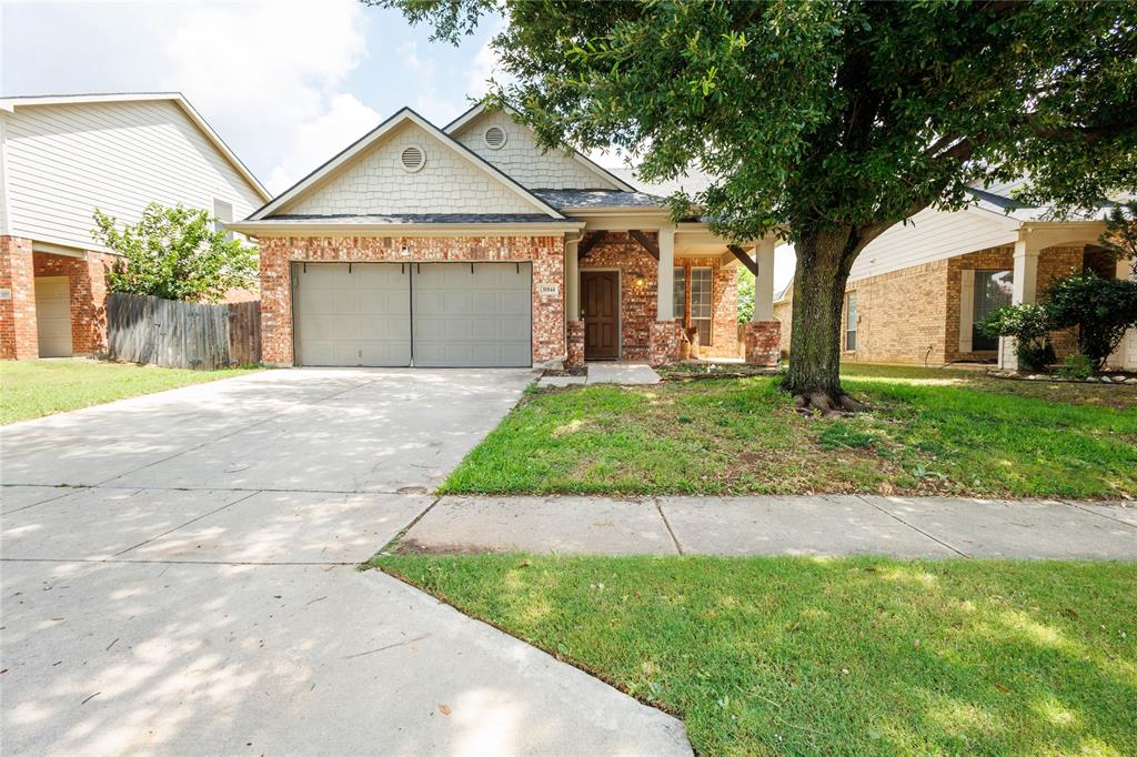 Welcome to 10844 Hawks Landing RD.Meticulously cared for, light, bright and open floor plan, formal dining could be study or 2nd living. Open kitchen with beautiful cabinets, tile flooring, pretty cast stone FP in family room. Master bedroom split from others with walk in closet, huge garden tub, dual sinks. Back yard sprinklers, gutters, security, covered patio, front porch....home sweet home! Refrigerator stays.