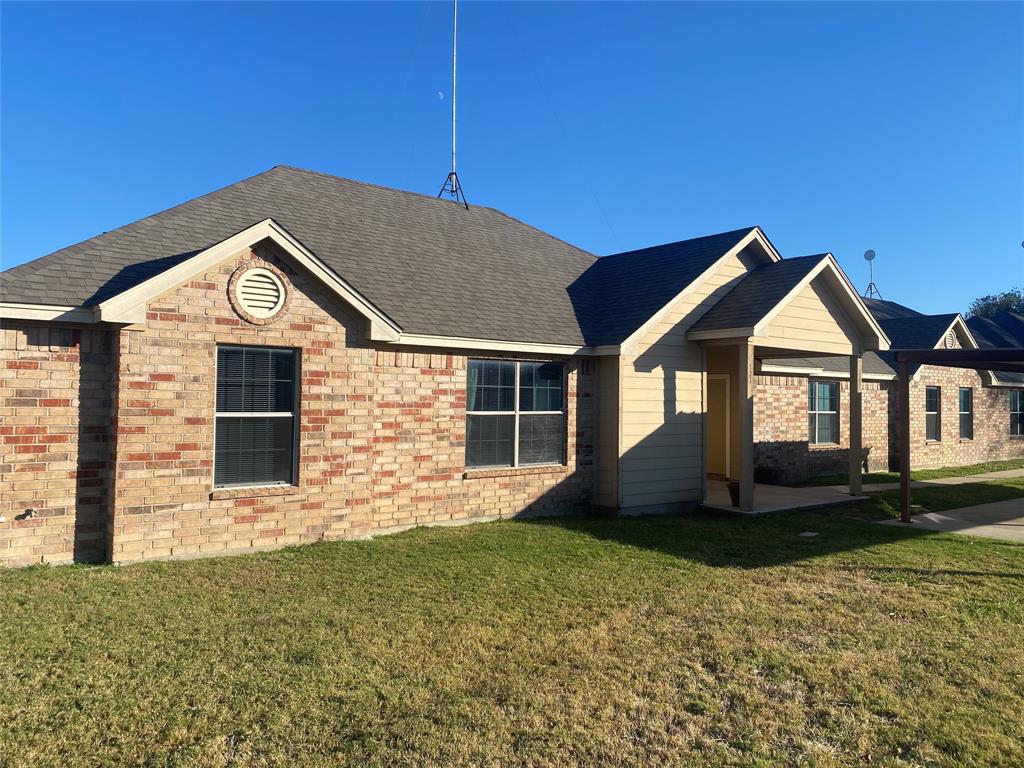 Exciting opportunity for any investor!  This cash flowing quadplex in Weatherford is fully occupied and will produce immediate income for the new owner.  All 4 units are leased for $1400 with room for rent increases up to current market rent of $1545.  All units have stained concrete flooring in the living room and kitchen and carpet in the bedrooms.  Master bedrooms have en suite baths with shower and dual sinks.  Kitchens include dishwasher, electric range, microwave, and refrigerators.  Each individual yard is separated by a chain link fence.  The large 1+ acre lot allows for plenty of room for kids and pets.  Landlord is responsible for lawn care.
Current lease end dates: Oct 2026, Feb 2027, Feb 2027, Oct 2026.