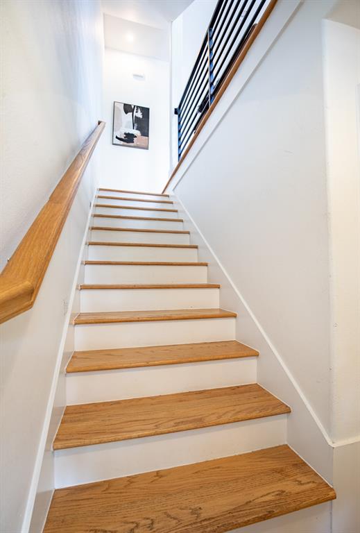 Bryan Pkwy Place - Residential