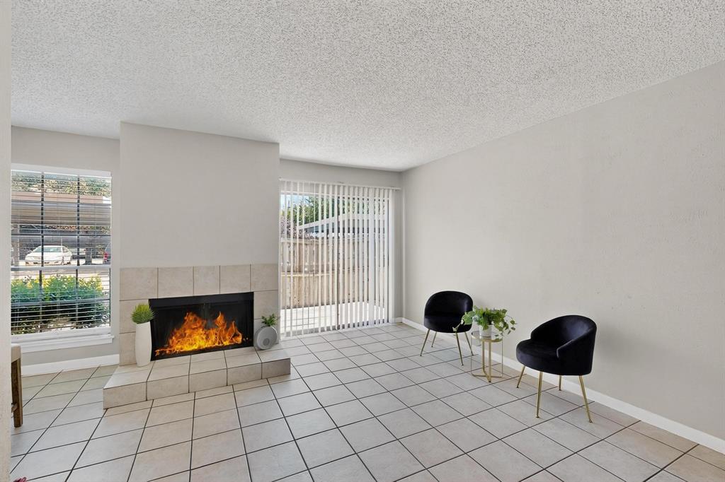 Springtree Crossing Condos - Residential